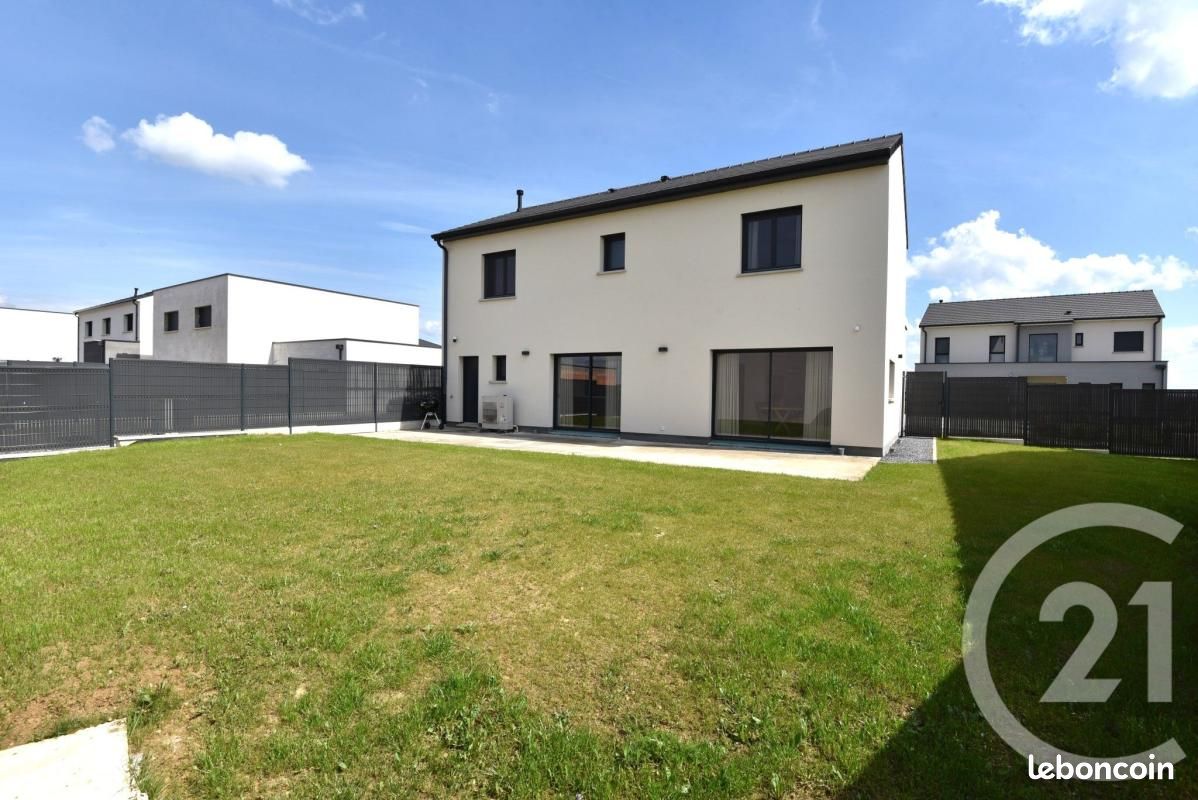 Maison 6 pièces 140 m² · à Breistroff-la-Grande · 140 m² · 610 000 €