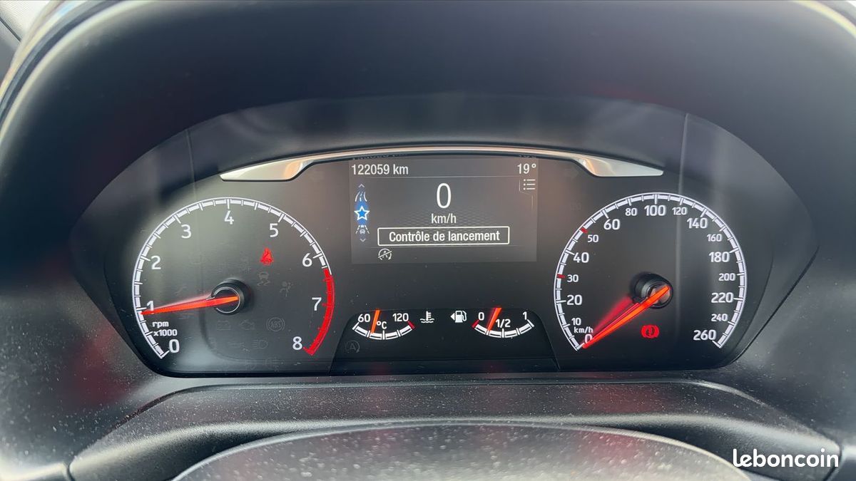 Ford Fiesta 1.5 Ecoboost 200 ST (image 12)