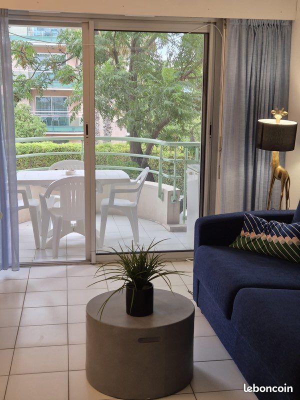 Appartement 2 pièces 27 m² · à Fréjus · 27 m² · 800 €/mois