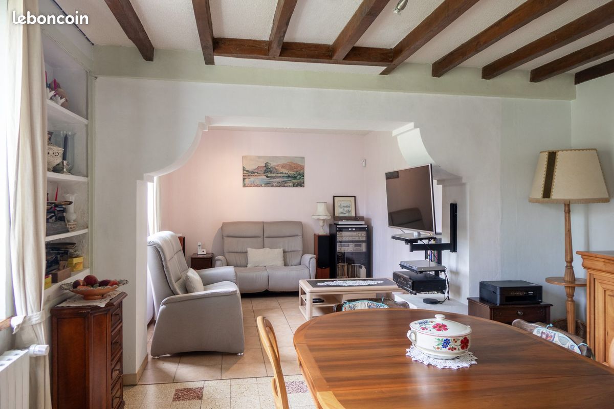 Maison 7 pièces 203 m² · à Saint-Martin-d'Abbat · 203 m² · 423 000 €