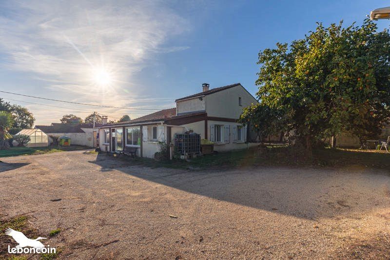 Maison 5 pièces 130 m² · à Sainte-Gemme · 130 m² · 174 371 €