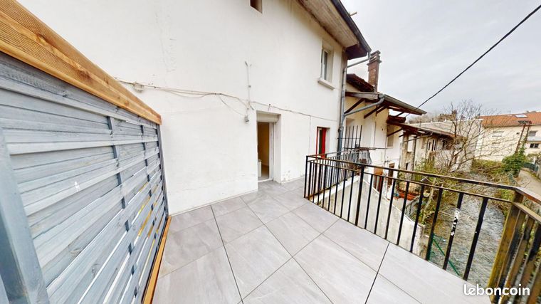 Studio 1 pièce 17 m²