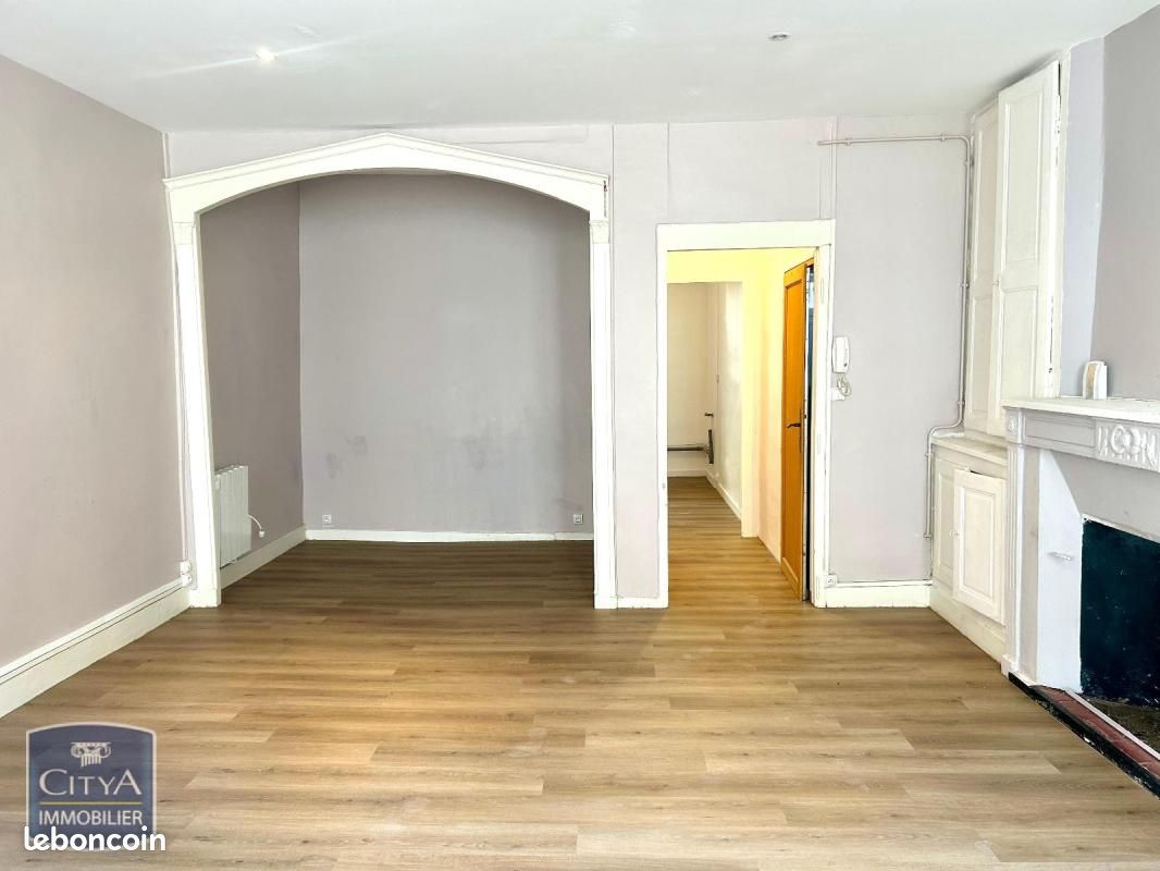 Appartement 1 pièce 49 m² · à Bourg-en-Bresse · 49 m² · 540 €
