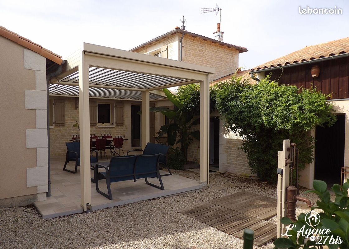 Maison 7 pièces 165 m² · à La Crèche · 165 m² · 364 000 €