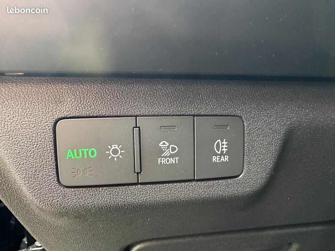 Audi Q3 DIESEL TDI 150 ch S tronic 7 S line (image 13)