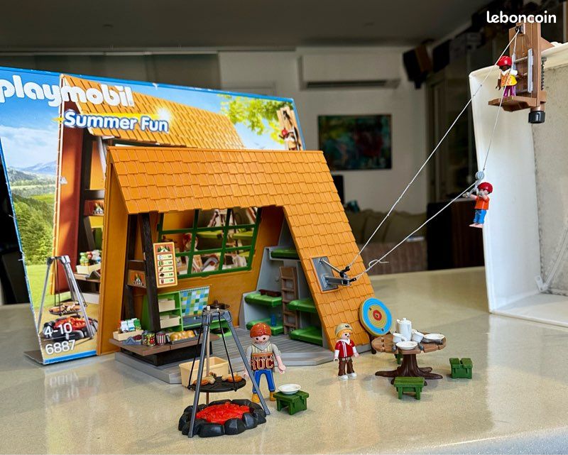 Playmobil 6887 - Gîte De Vacances à La Montagne Avec Tyrolienne Géante - Complet