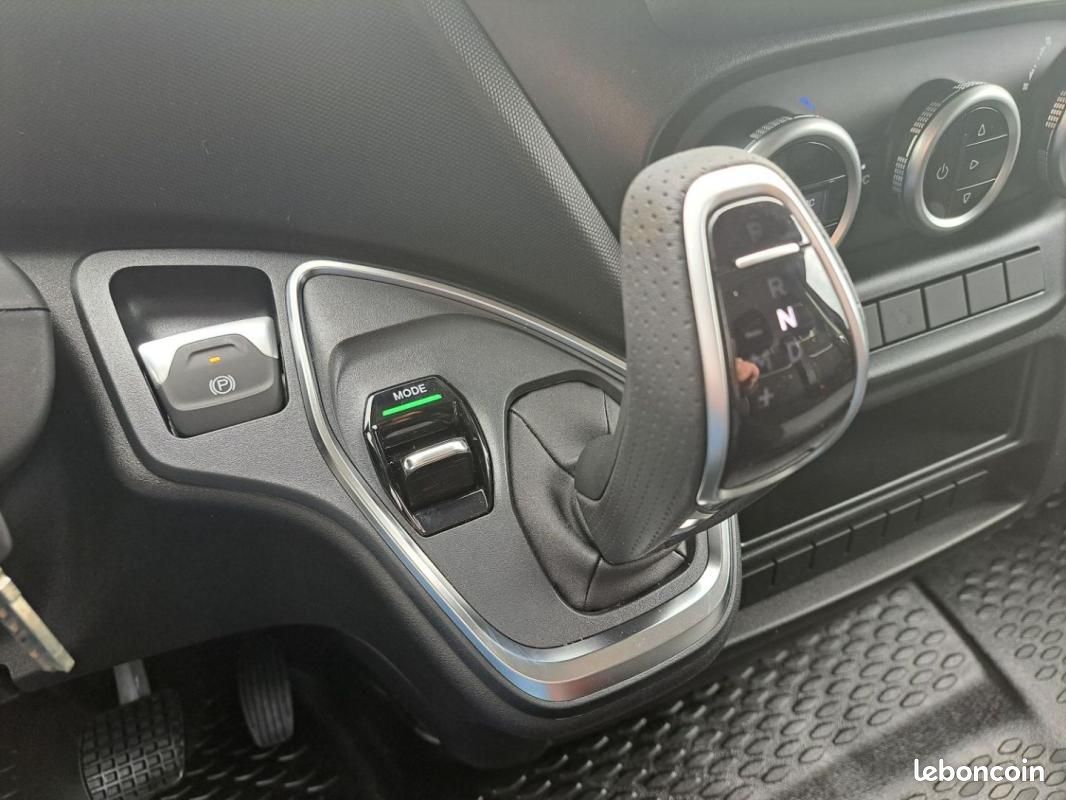 Iveco Daily FOURGON 35S18 A8 180CV 3L L4H2 16M3 (image 14)