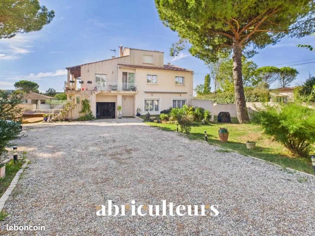 Maison 7 pièces 192 m² · à Bouc-Bel-Air · 192 m² · 1 149 000 €