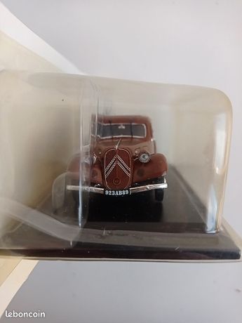 Norev , Dinky Toys Atlas 1:43 - Modellauto (5) - Lot de 5 Citroen DS - auktion