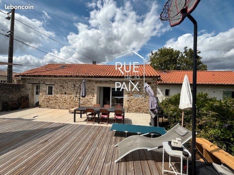 Maison 5 pièces 105 m² · à Parthenay · 105 m² · 166 000 €