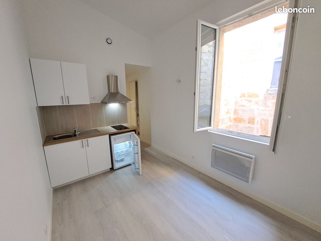 Appartement 1 pièce 14 m² · à Bordeaux · 14,1 m² · 550 €