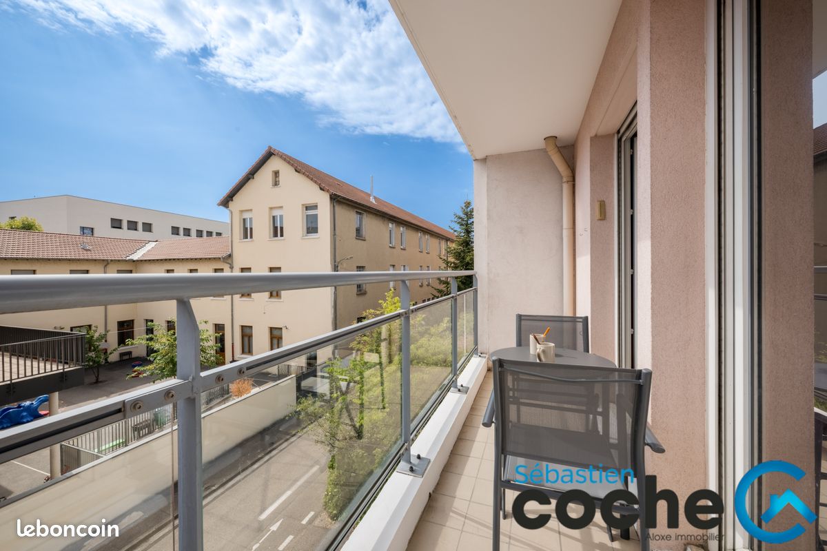 Appartement 3 pièces 61 m² · à Décines-Charpieu · 61 m² · 199 000 €
