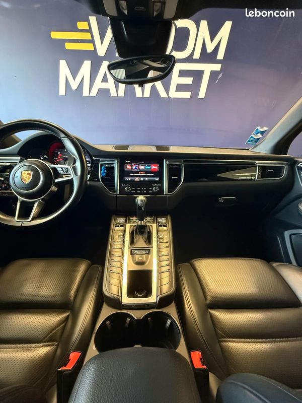PORSCHE Macan 3.0 D 258ch S Diesel - 2016 - 143 500 km - Suivi complet - Attelage Amovible (image 15)