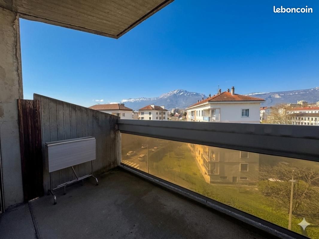 Studio 1 pièce 25 m²