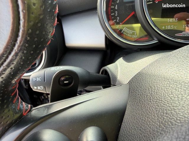 MINI Mini 3-pt. John Cooper Works Sport, toit ouvrant, camera de recul, grand écran, etc... (image 37)