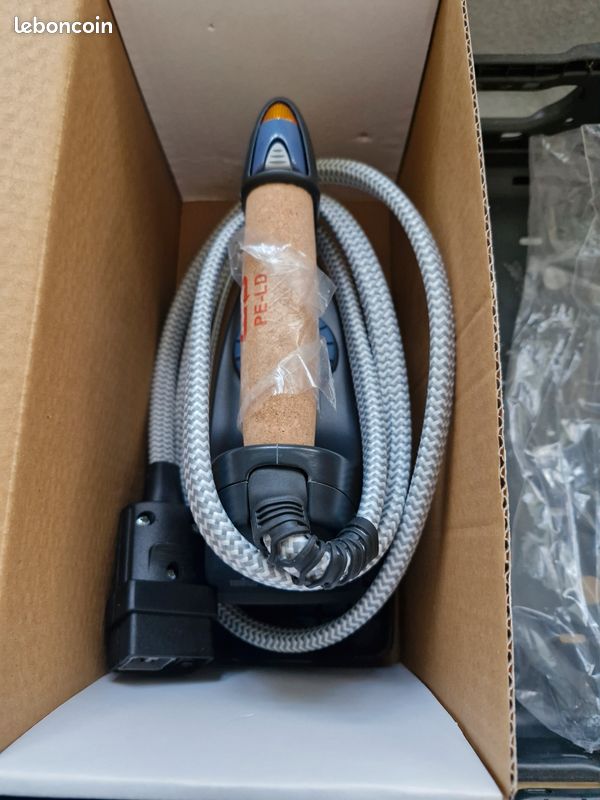 lady vap le bon coin Prendre l'avion avec sa cigarette électronique : une réglementation rigide main image 0