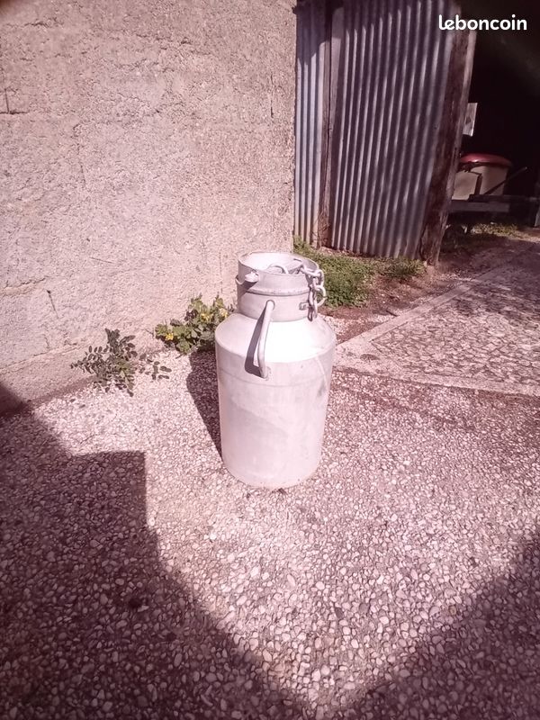 Bidon à lait (image 1)