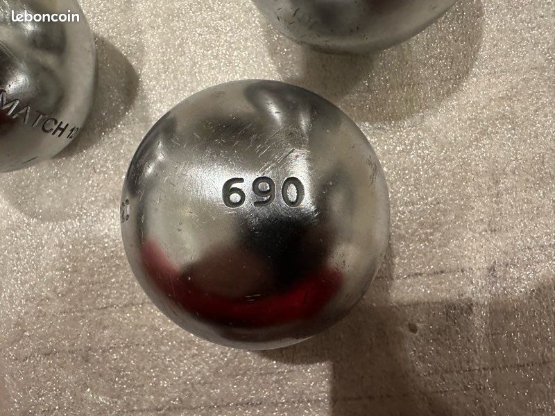 Jeu De Boules Obut Match – 76 Mm, 690 G, Lisse, Acier Carbone, Finition Satinée, Kit 3 Boules + Jack