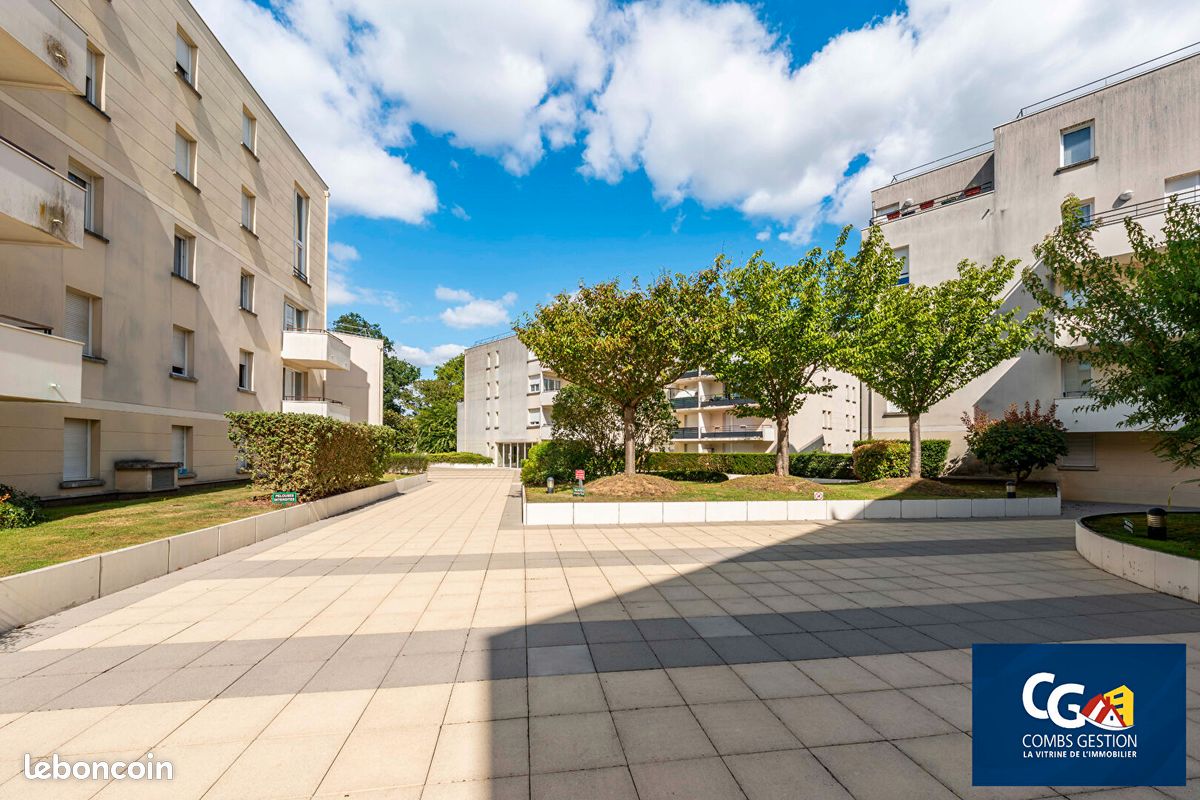 Appartement a louer combs-la-ville - 2 pièce(s) - 48 m2 - Surfyn