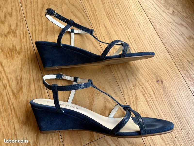 Sandales bleues à talon (image 3)