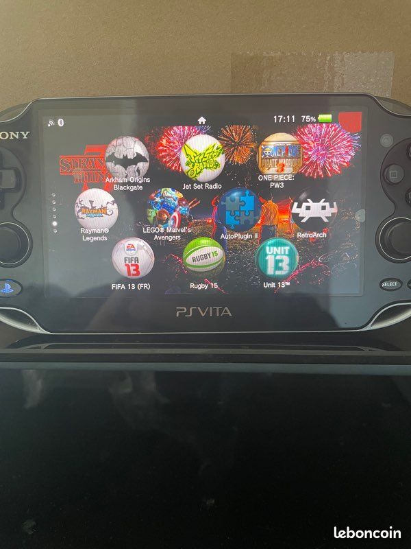 Ps vita model 1004 Oled (image 2)