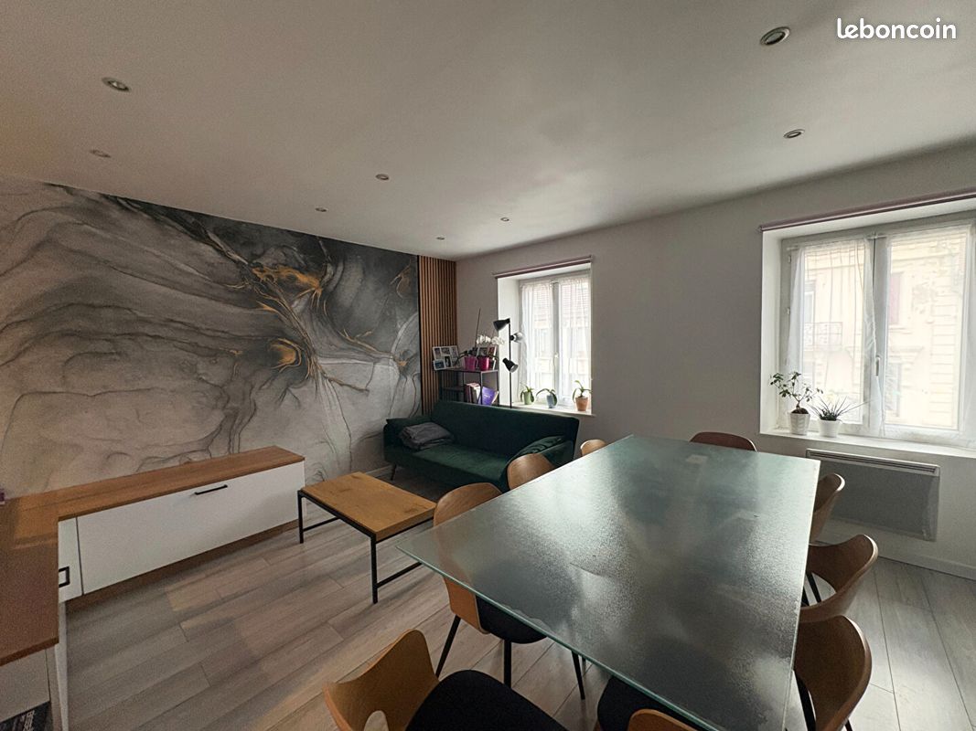 Appartement 4 pièces 93 m² · à Champagnole · 93 m² · 750 €
