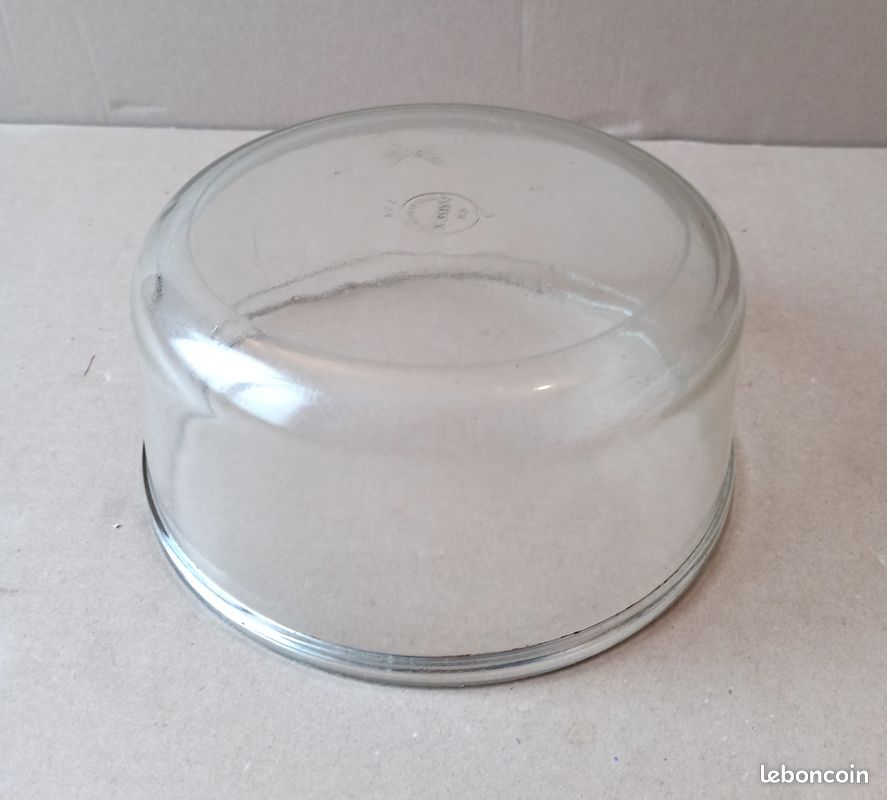 Ancien Saladier En Verre Transparent, Super état, Diamètre 19 Cm, Hauteur 8,5 Cm