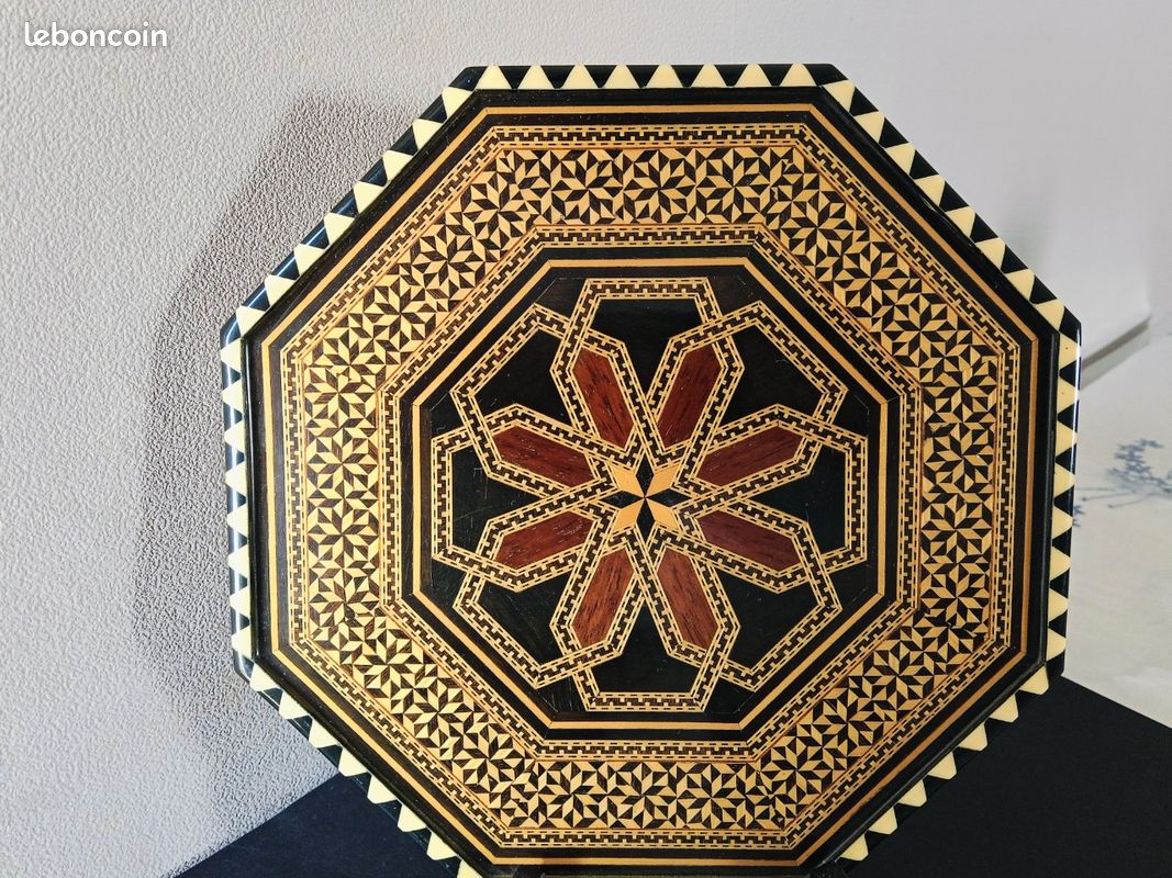 Plateau marqueterie orientale fait main – style Damas Syrie – décor géométrique artisanal – pièce décorative (image 3)
