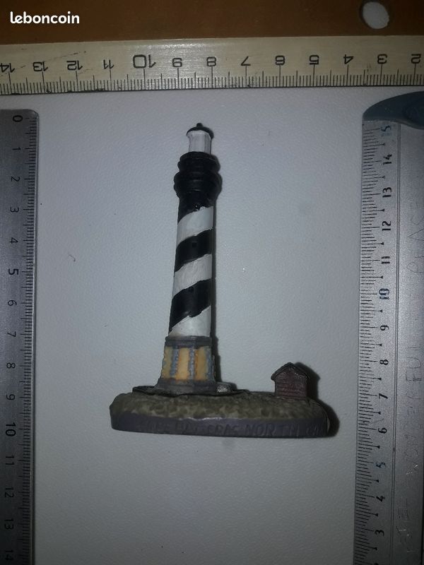Phare miniature mer océan plage marin (image 1)