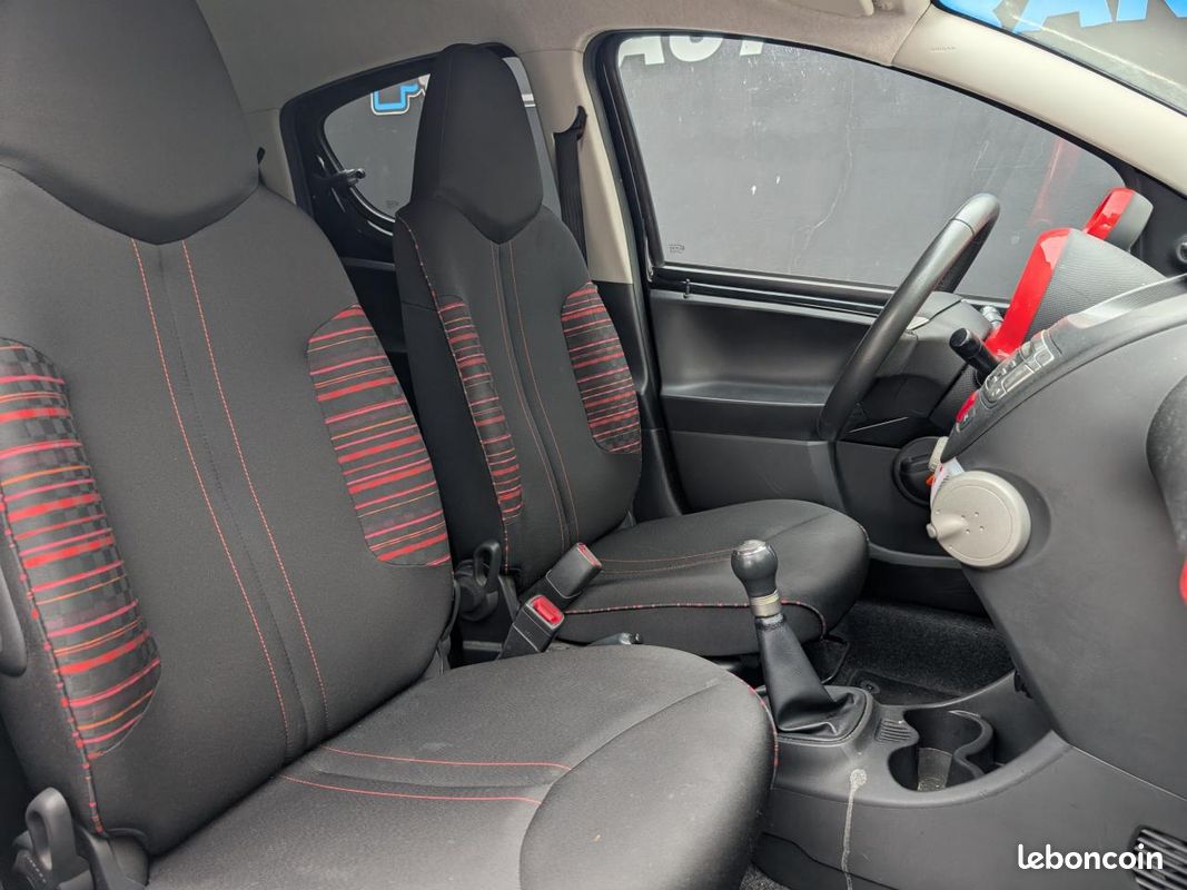 CITROEN C1 1.0i 68ch Confort (image 8)