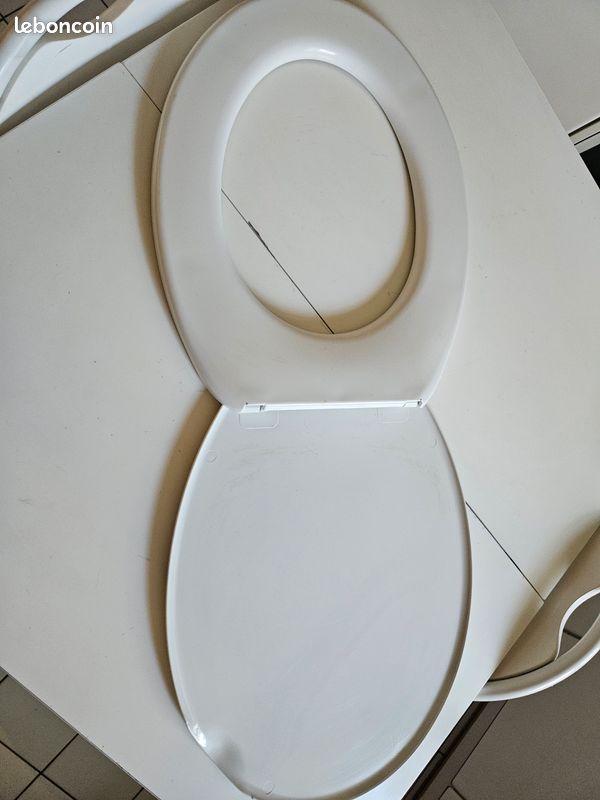 Cuvette VC sans charnieres (image 1)
