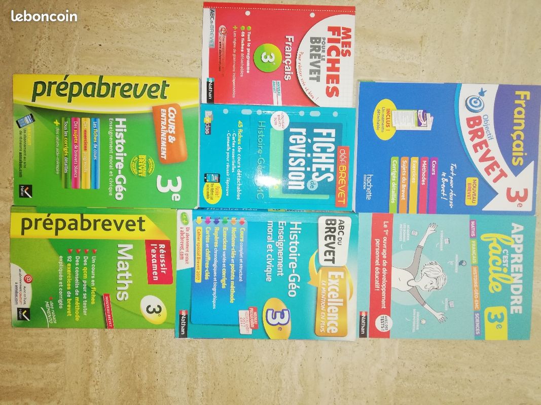 Lot de 7 livres parascolaires préparation brevet 3ème Très bon état (image 1)