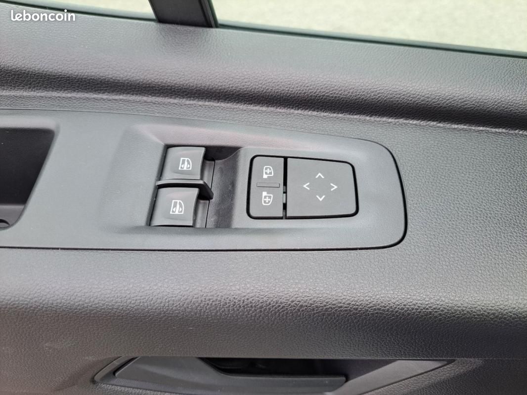 Renault Master VAN 3T5 L2H2 BLUE DCI 170 AUTO (image 23)