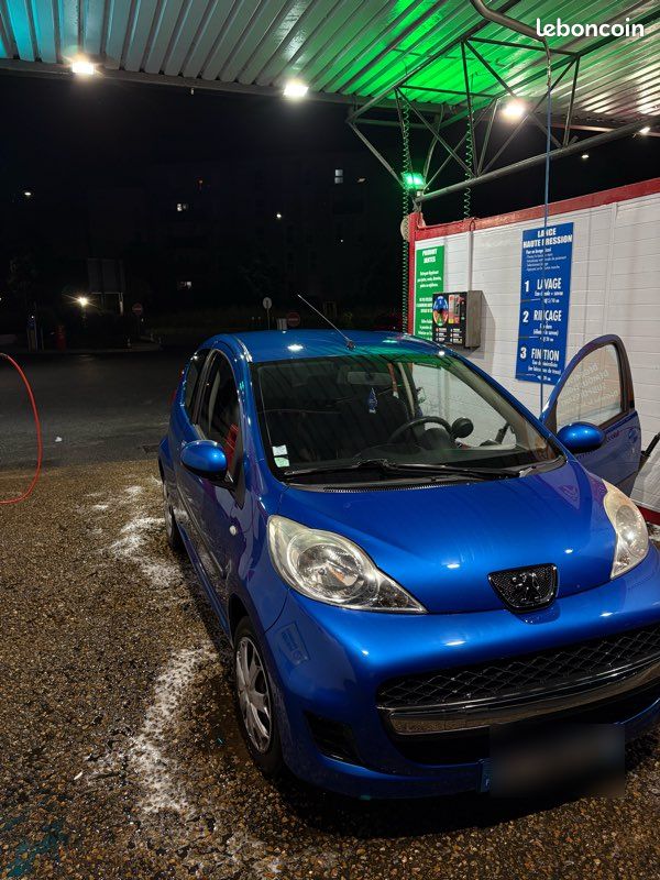 Peugeot 107 (image 1)