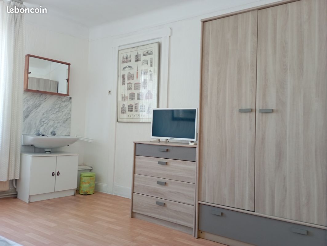 Appartement 1 pièce 14 m² · à Montigny-lès-Metz · 14 m² · 350 €