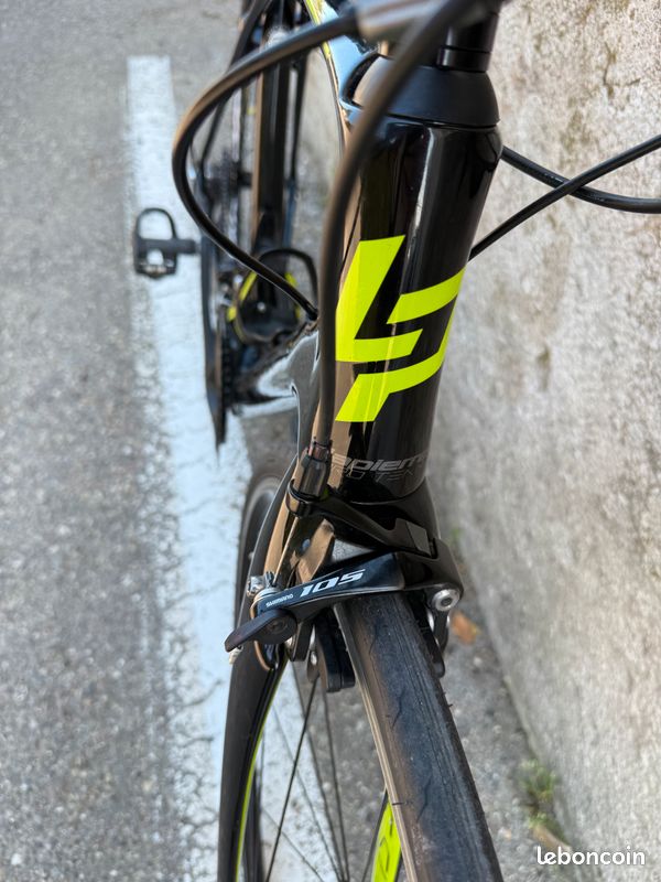 Velo route lapierre xelius SL 500 Vélos