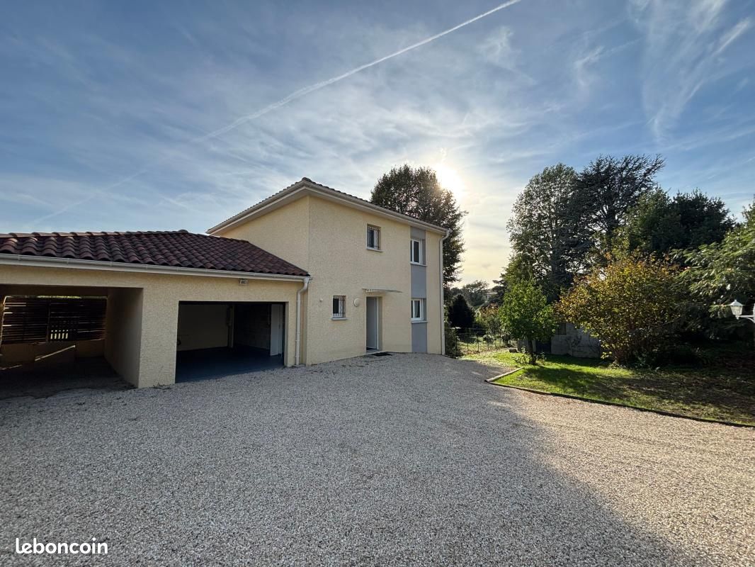 Maison 4 pièces 106 m² · à Chasse-sur-Rhône · 106 m² · 430 000 €