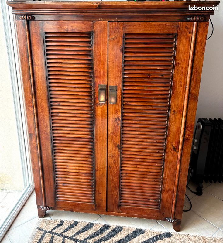 Meuble bois et chiffons Ameublement