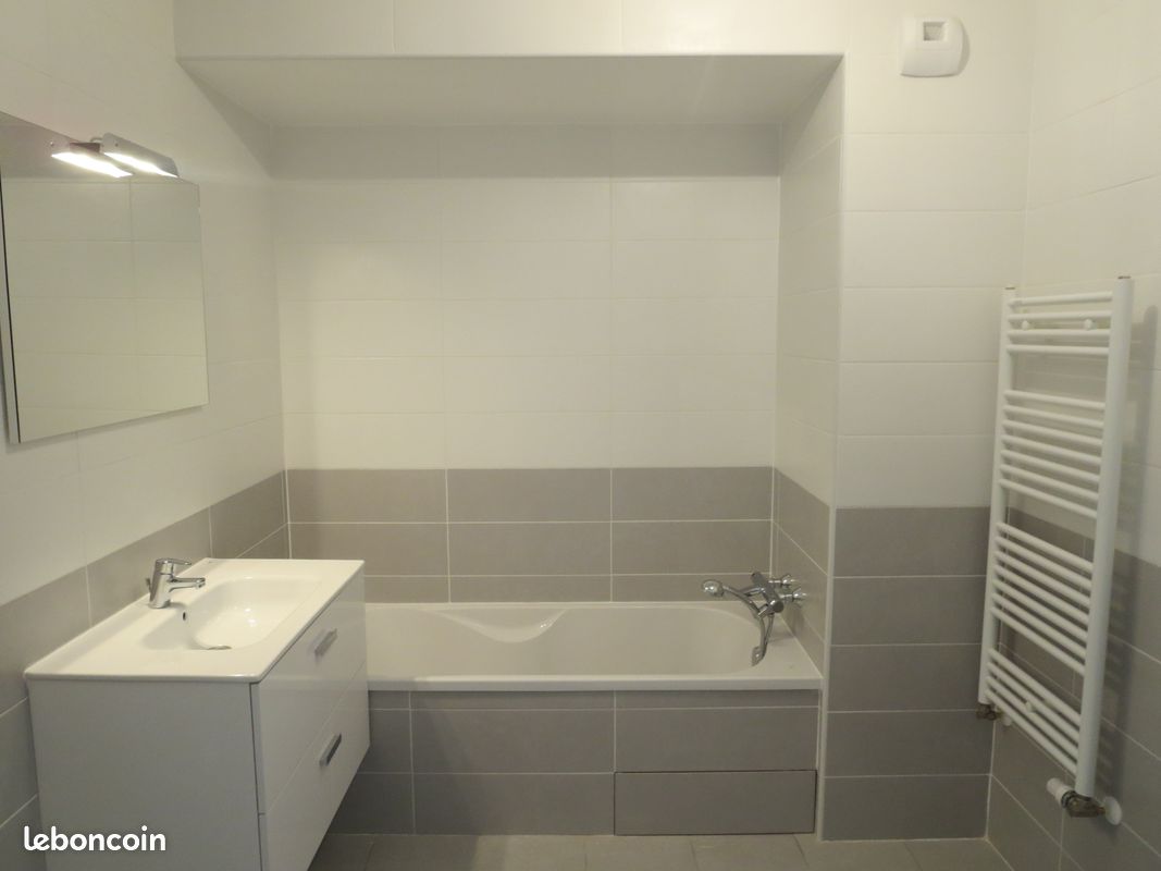 Appartement 2 pièces 45 m² · à Fontaines-sur-Saône · 45 m² · 710 €