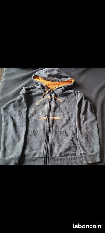 Veste gilet à capuche 10 ans (image 1)