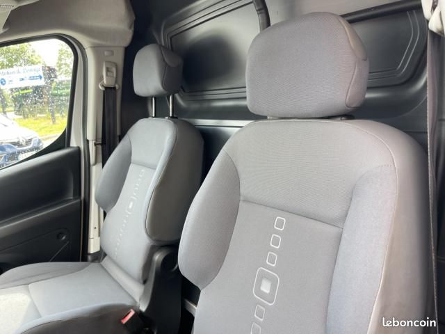 Citroën Berlingo FOURGON 21 L2 BlueHDi 100 CONFORT (image 15)