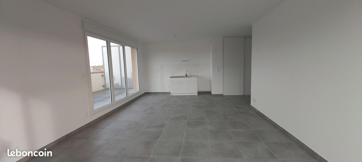 Appartement 4 pièces 81 m² · à Meyzieu · 81 m² · 1 064 €/mois