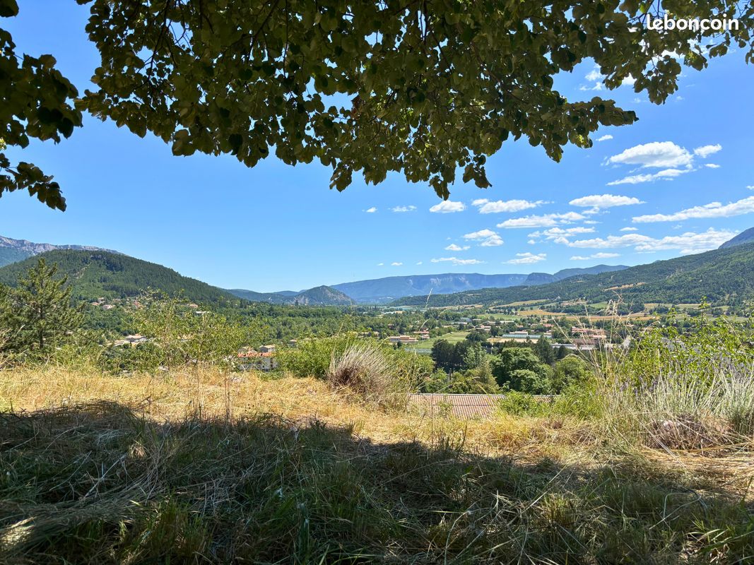 Terrain 4611 m² · à Serres · 4 611 m² · 174 000 €