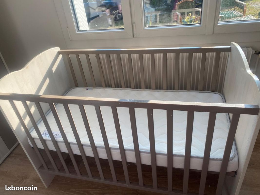 Mobilier enfant (image 1)