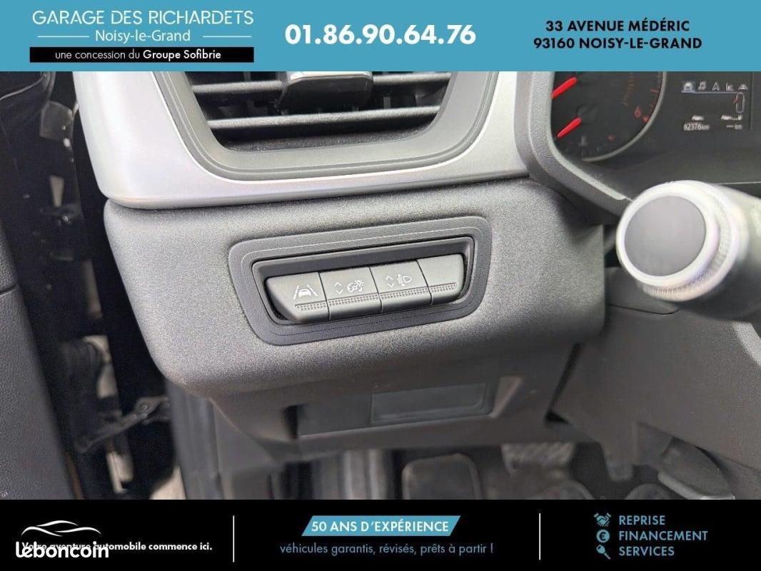 Renault Captur Blue dCi 115 EDC Business (image 14)