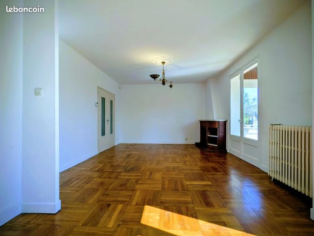 Maison 7 pièces 204 m²