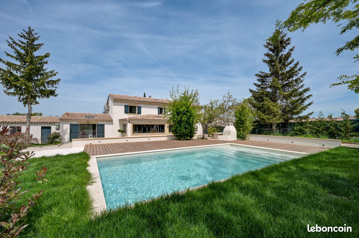 Maison 6 pièces 190 m² · à Aix-en-Provence · 190 m² · 1 100 000 €