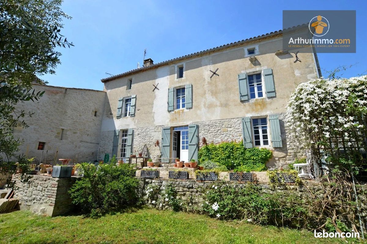 Appartement 6 pièces 235 m² · à Lévignac-de-Guyenne · 235 m² · 316 200 €