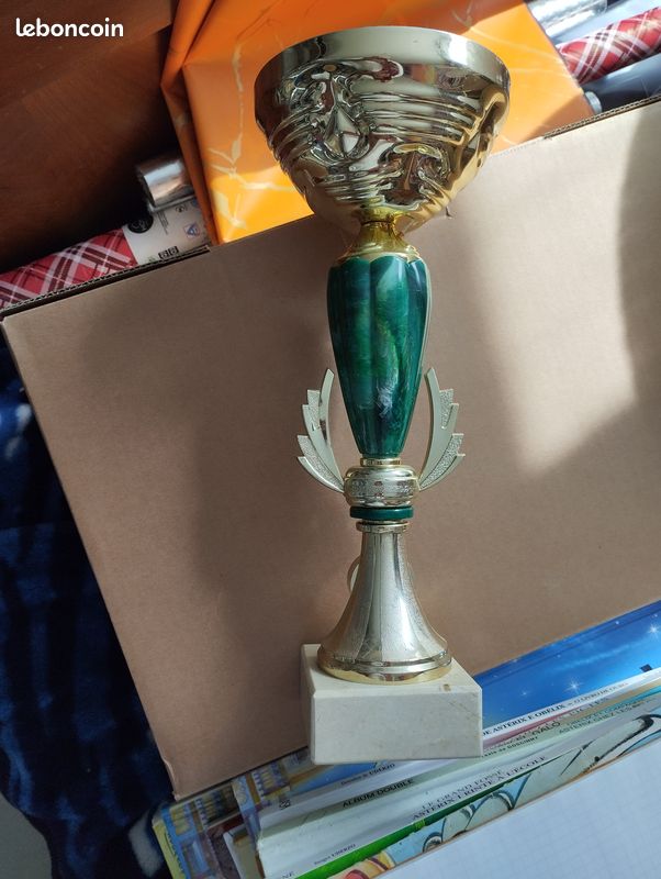 Coupe (image 2)