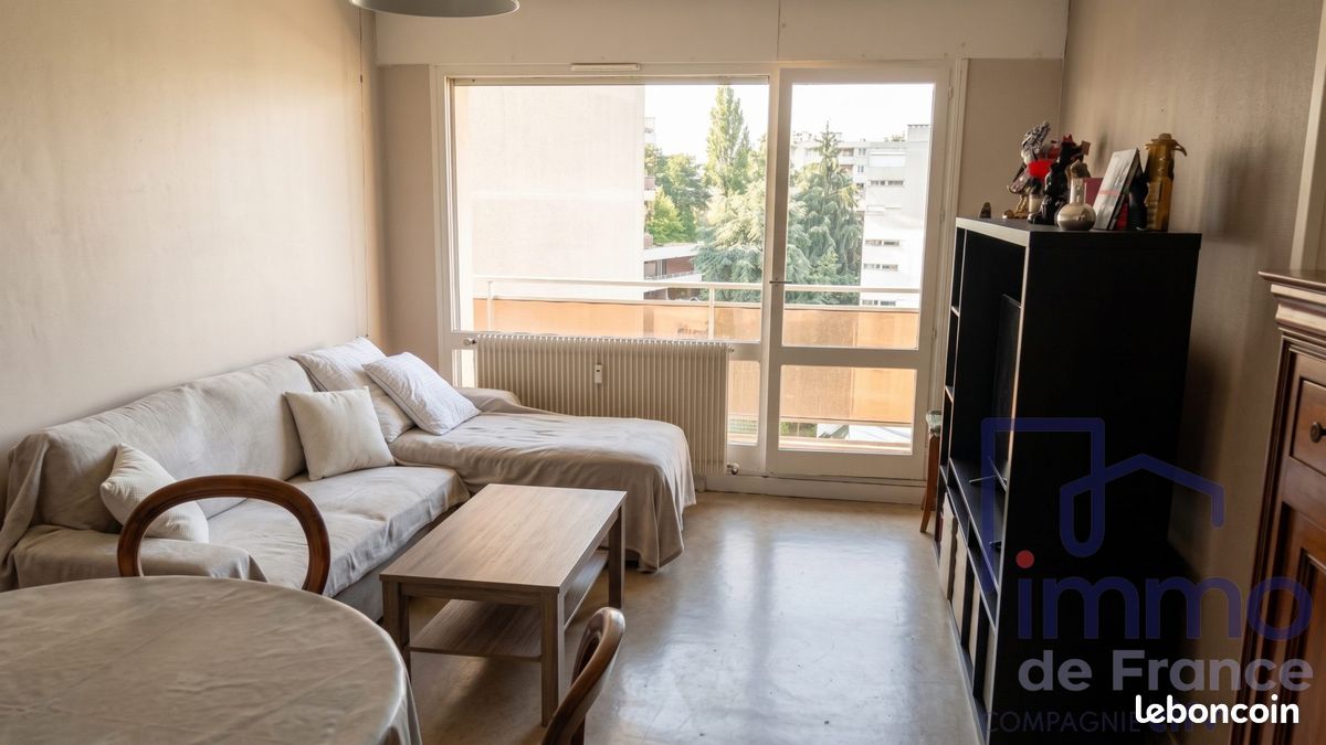 Appartement 2 pièces 50 m² · à Saint-Étienne · 50 m² · 55 000 €